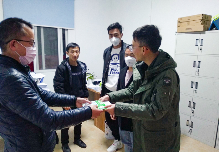 0f4421623d5e2b95709a1d3ca73a9d31 ·¢·Å¿ÚÕÖ.jpg