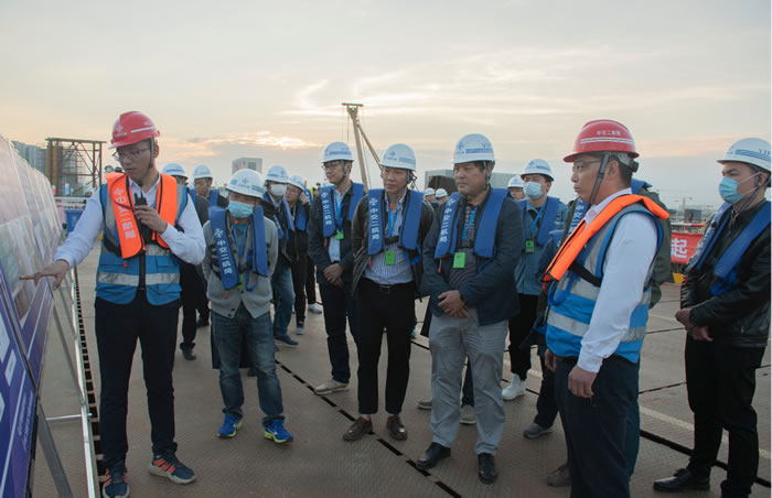 8d8cd20acd0703c275f3c9edc83322bd 1.jpg