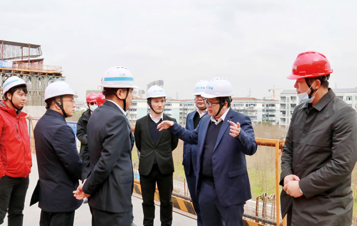 ee6fb01daffaaff989eef3cb28647803 2.jpg