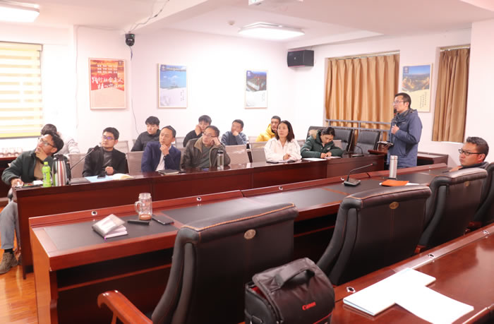 fd6563a6364bdc9c1baaa9c7d04f3d9f 100.jpg