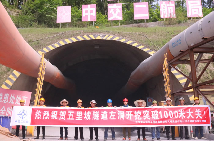 df698b86e646ee009e9f4bdcf1748de2 1.jpg