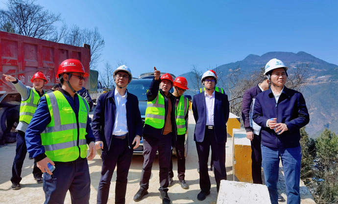 8d4838cc3432c66abd882ed53f95f967 2.jpg