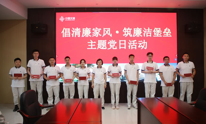 a4b4f3259bb7f24f7f9bc3802b56e94f 2.jpg