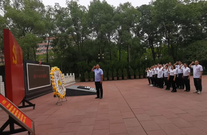 035b2a3b00b8e0180b971623f2ca1ade 2.jpg