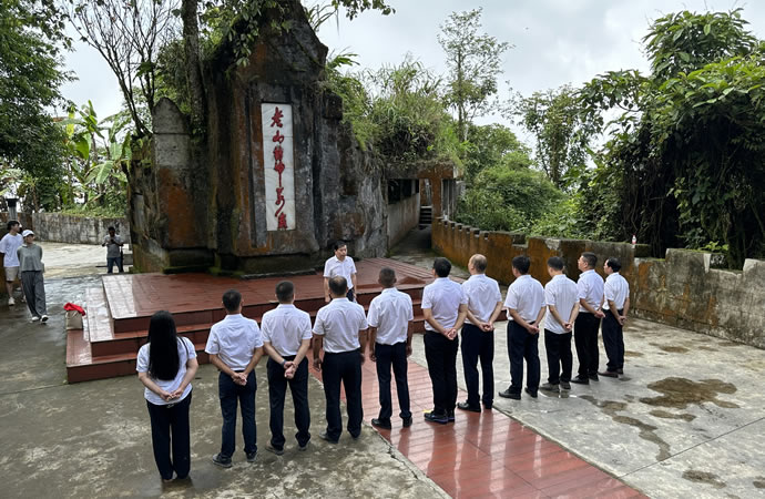 ae13957f1b815a4579d6bd7f729254c7 1.jpg