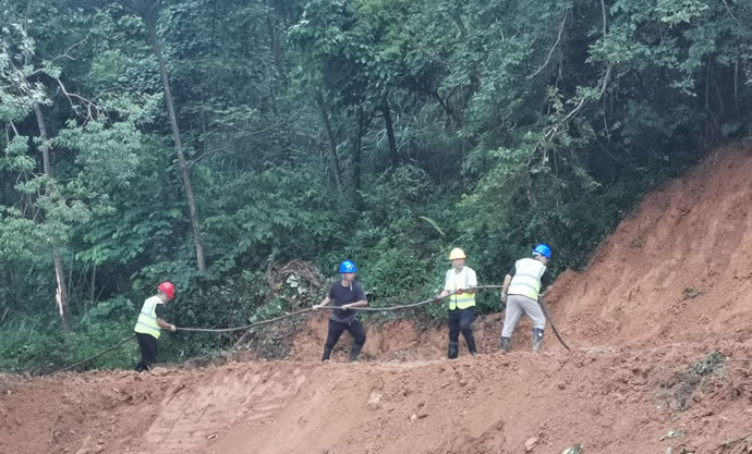 bcd310ffe0f4afea7514317c13e7f8fc 3.jpg