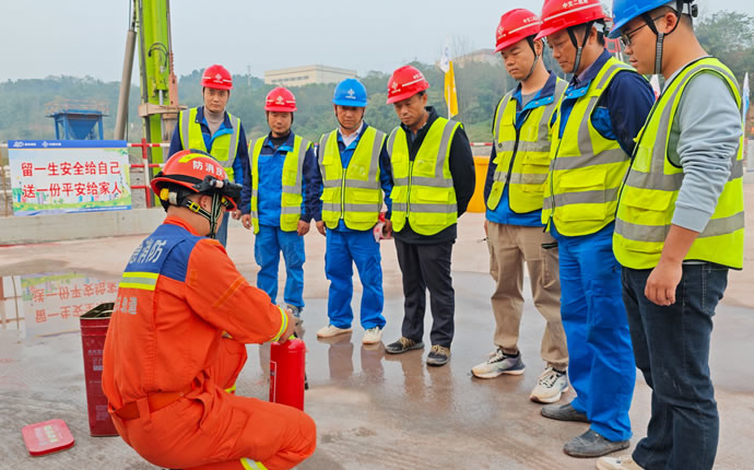 c545c1c66ff59d4637e0bbac9bfb483c 2.jpg