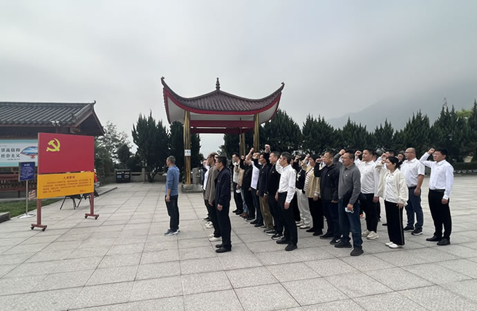 150bc96a55f475d7933aebfe78c1df5a 1.jpg