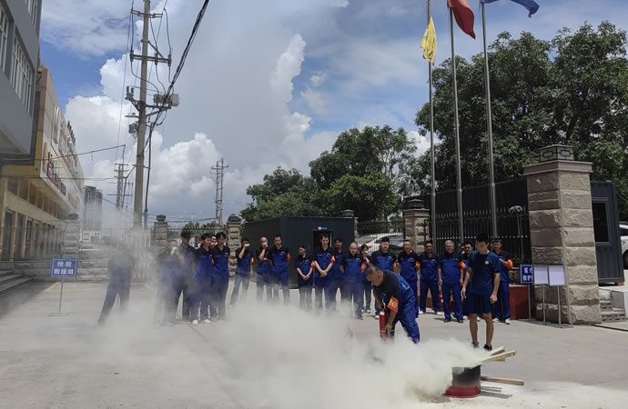 c1f82f44149c76e1637dd178fe7daf8c 2.jpg