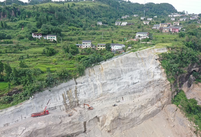 0c93b15d07a17015cd5224e07ed05795 1.jpg