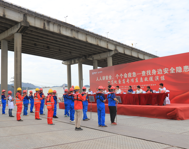 1750226168854 ÑÝÁ·ÏÖ³¡1