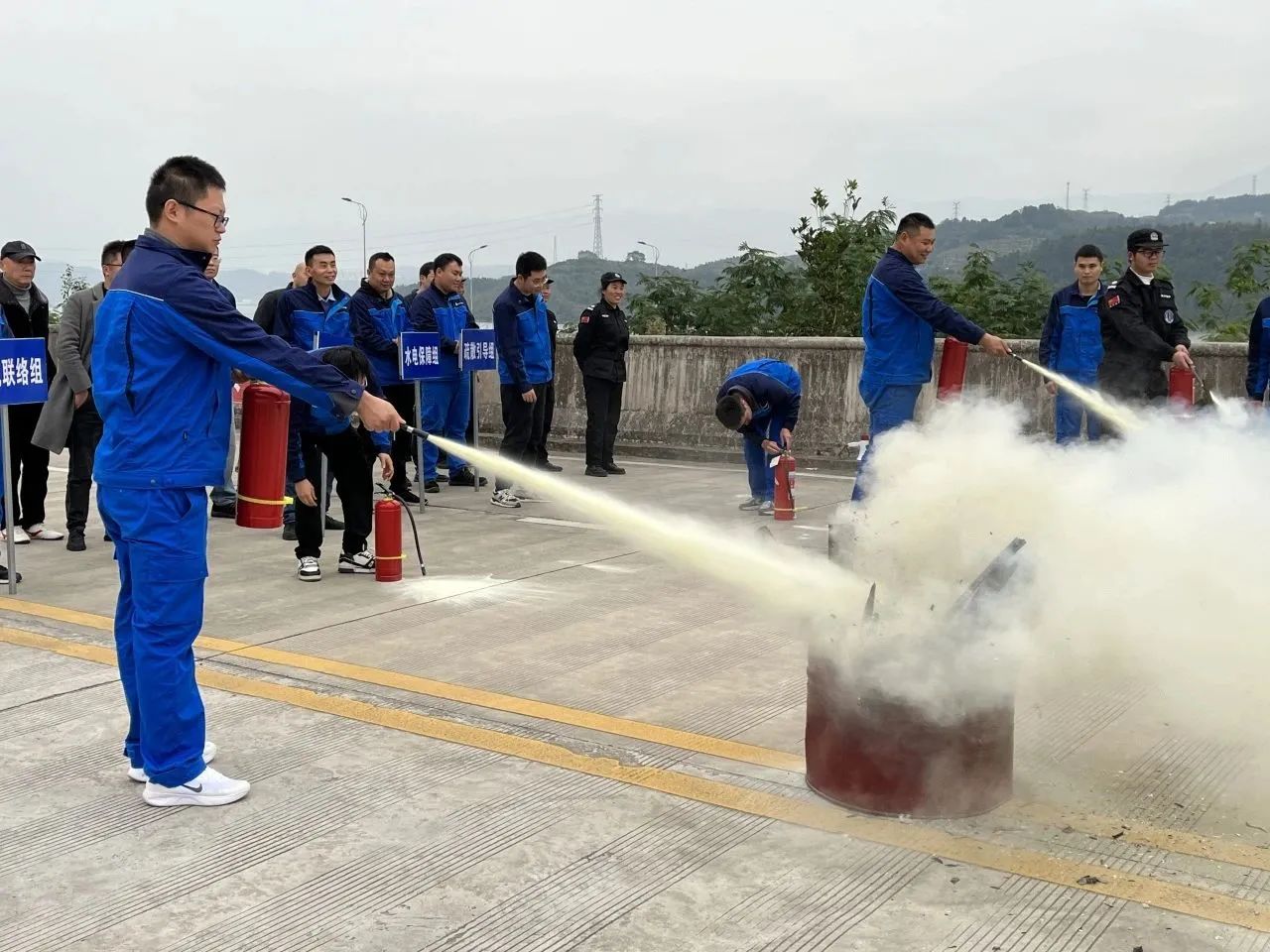 ab144f0114f18131c31c10c81483a421