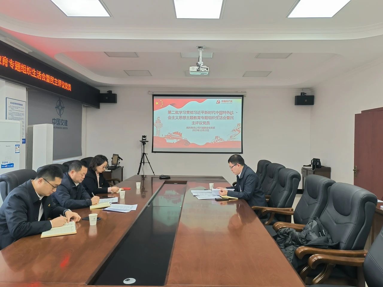 93926ca132ba12536eb870beab93d1c6