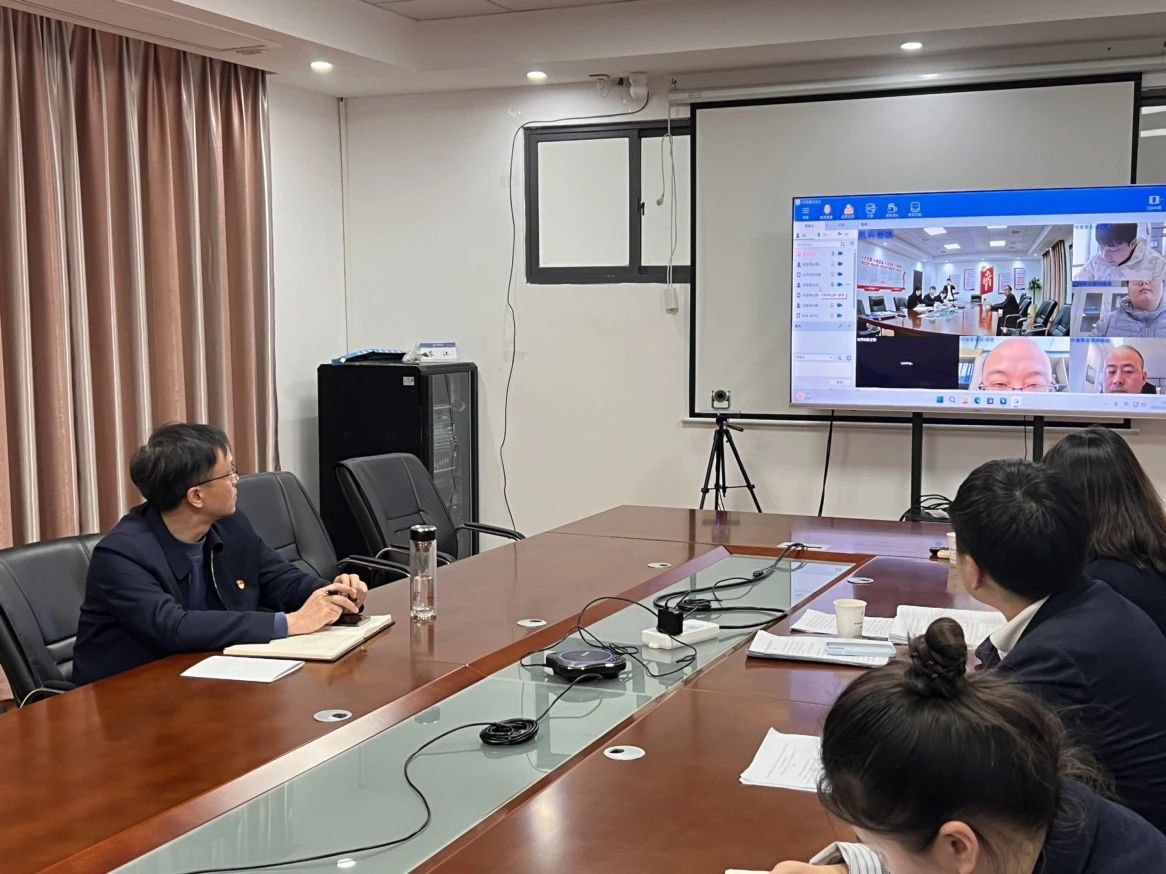 6566316976db13a9982de96e5868291d