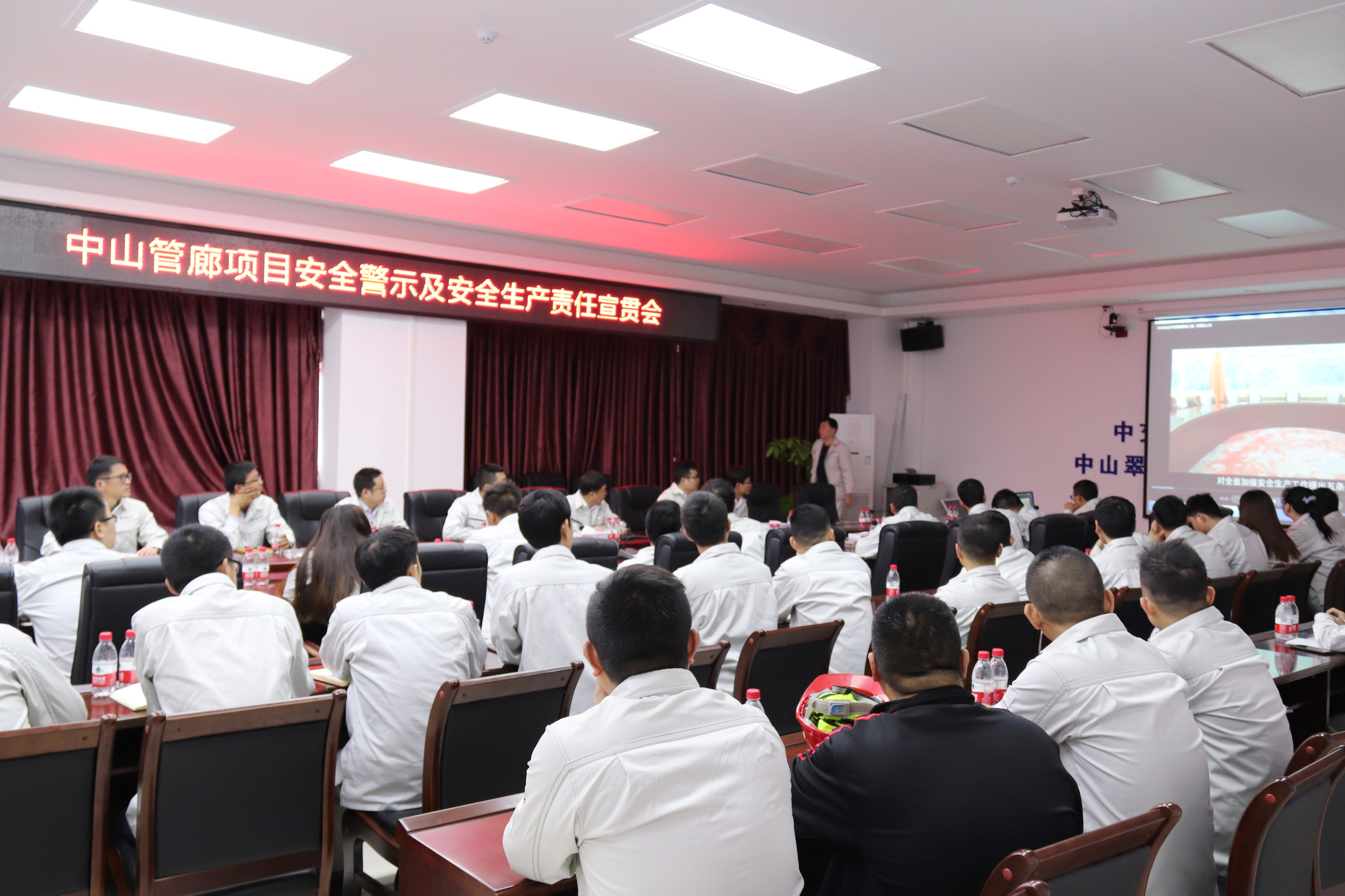 �徲��ʾ���� (2)