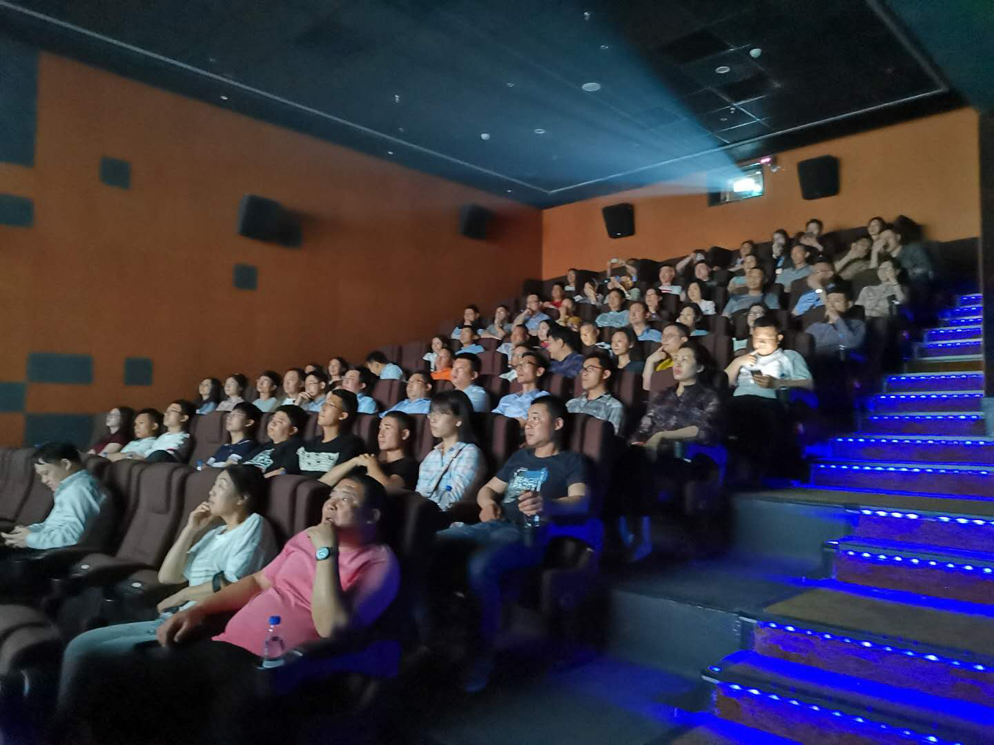 ����λ�����Ӱ