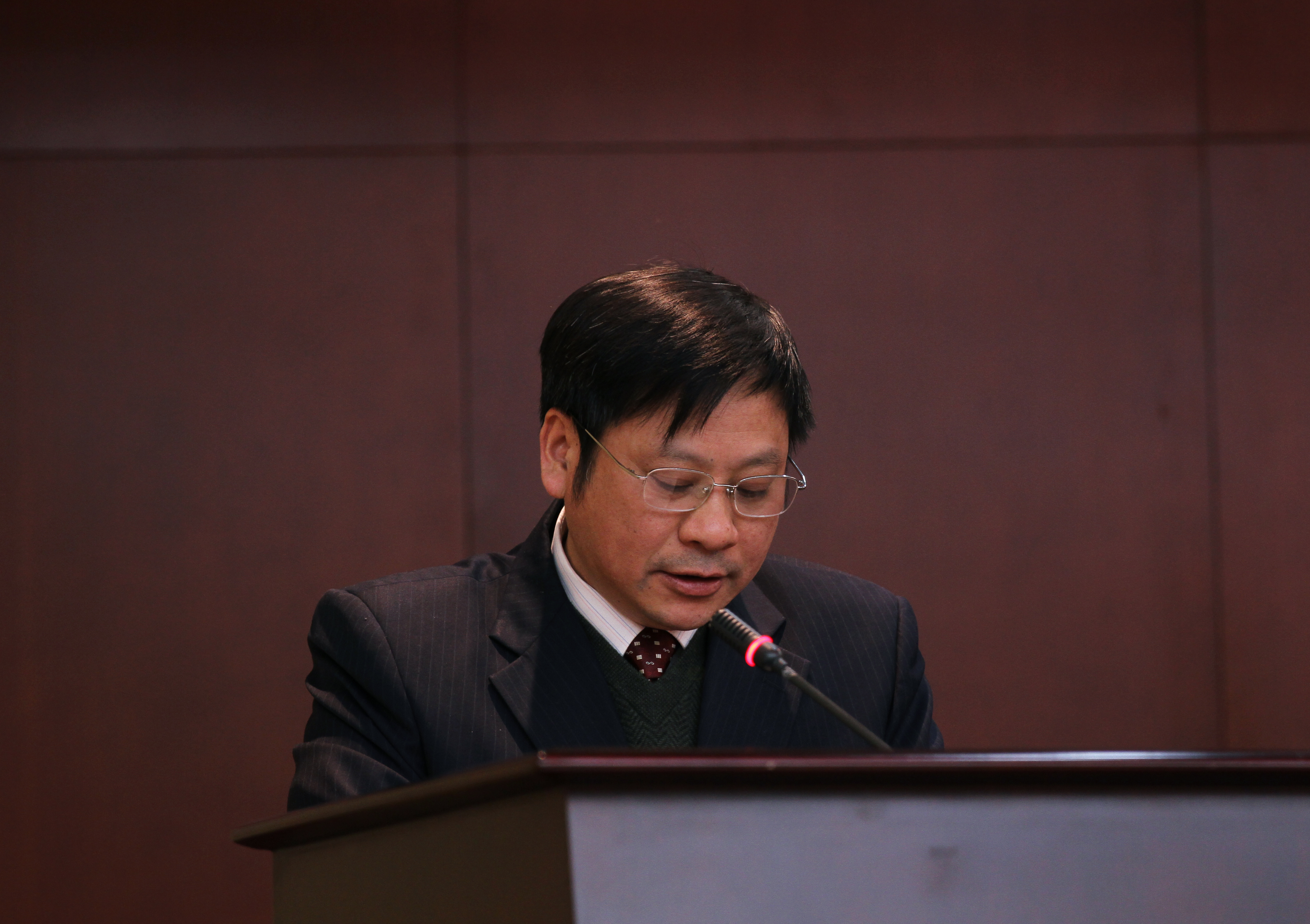 4 ͼΪ���������Ժ��ί��Ǹ���ƽ����ί���鱨��.jpg