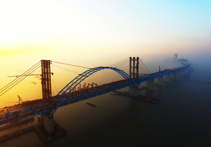 ed78ae0caaad0bee76592dfce29c3e7b 合龙图片.jpg